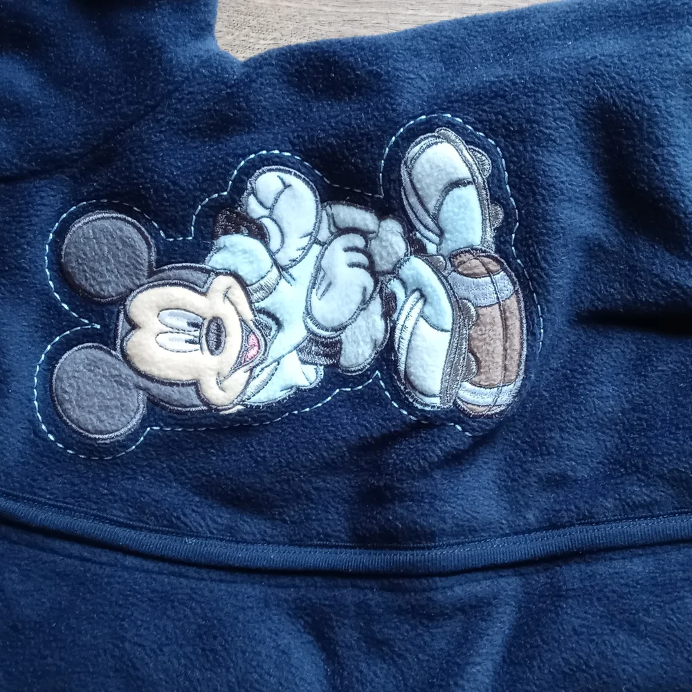 Disney baby Mickey Mouse fleece bunting - Picture 6 of 9